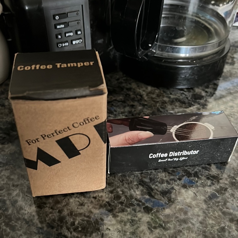 NWT coffee lover set—tamper and distributor